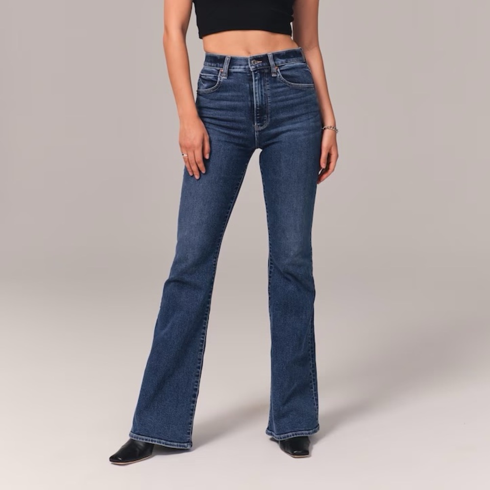 NWT Abercrombie & Fitch Ultra High Rise Flare Jeans 32/14s